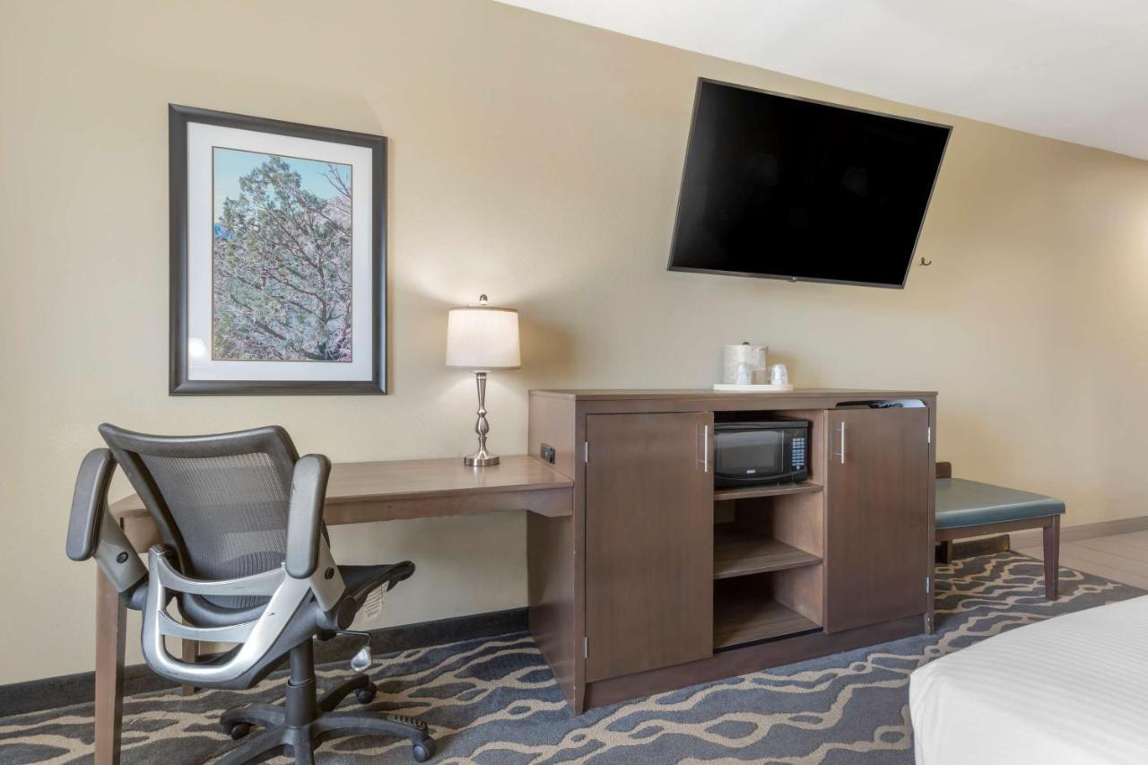 Best Western Plus Fort Stockton Hotel Extérieur photo